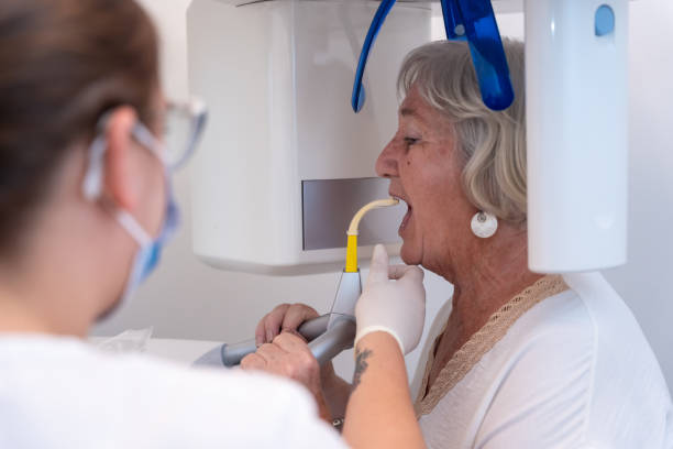 Best Emergency Dental Extractions in Tulare, CA